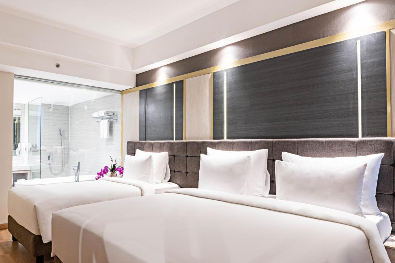 Platinum Hotel Tunjungan Surabaya Luaran gambar