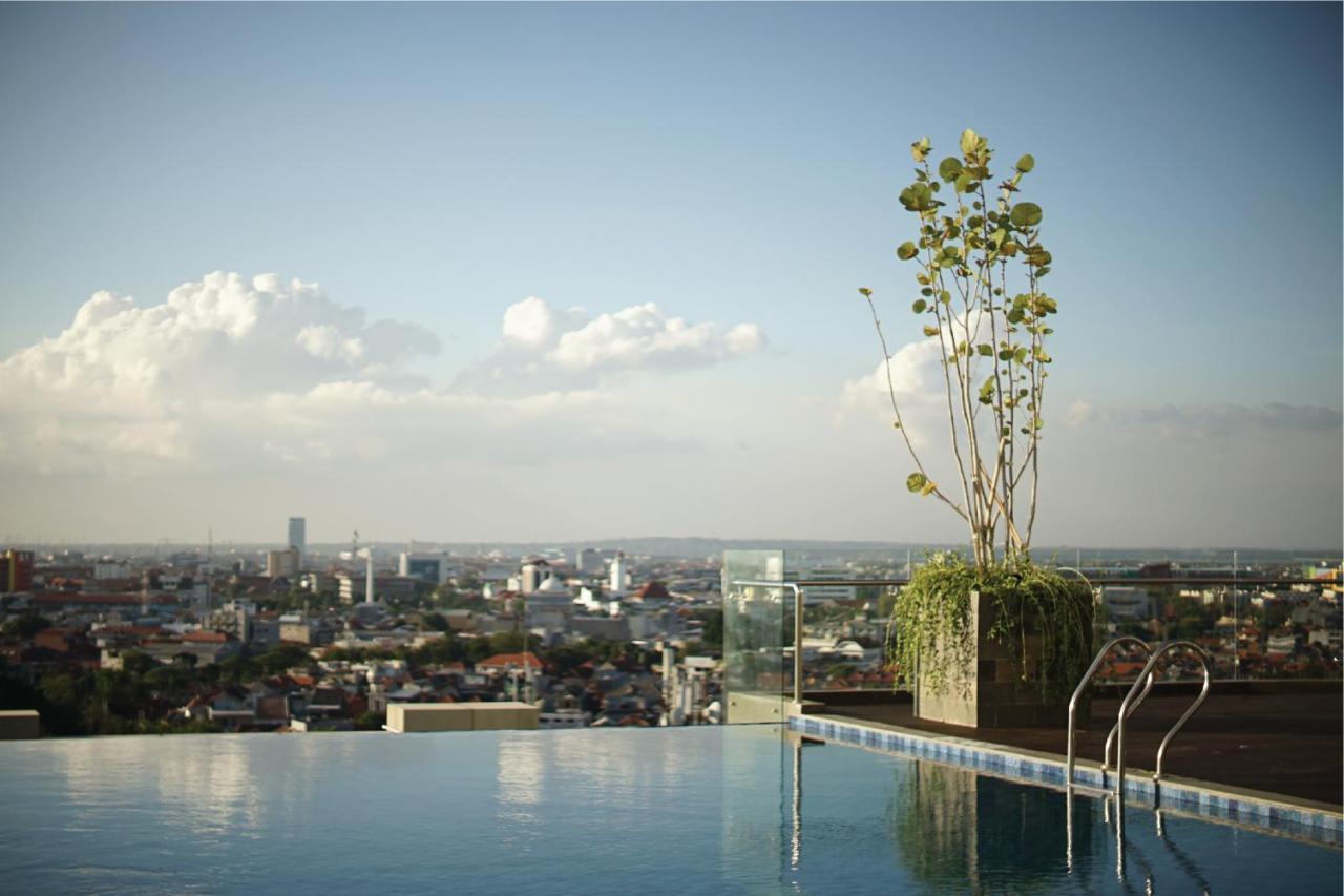 Platinum Hotel Tunjungan Surabaya Luaran gambar