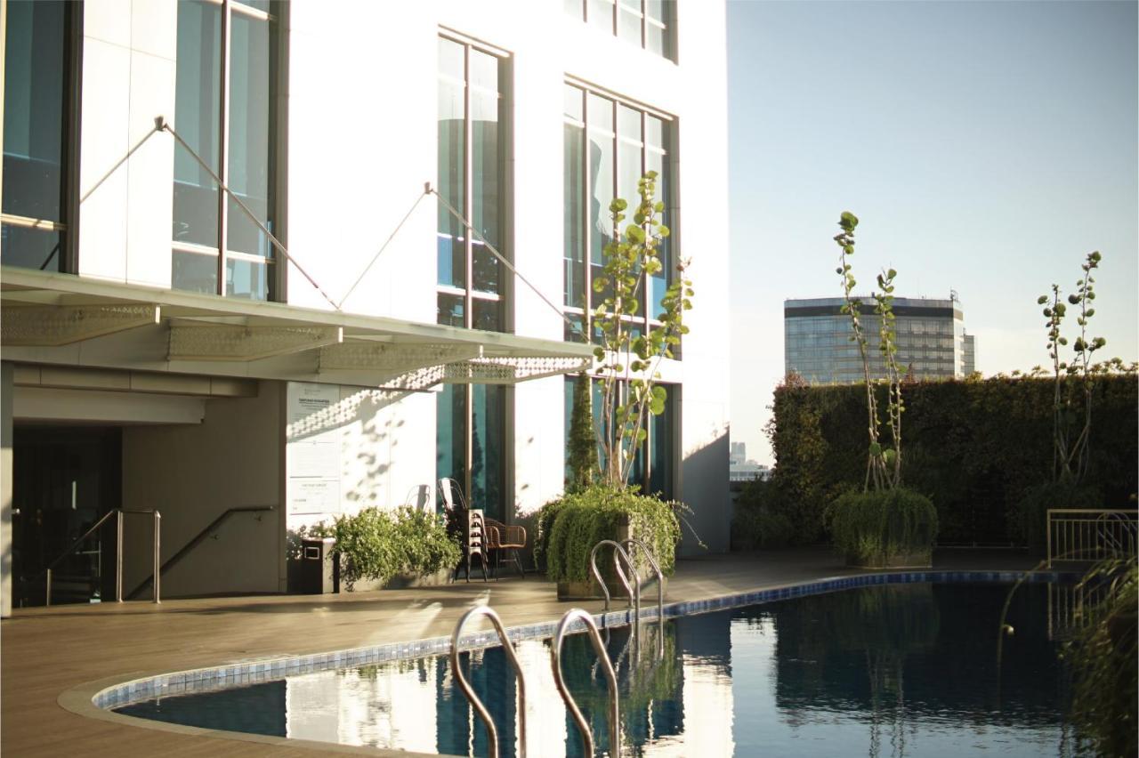Platinum Hotel Tunjungan Surabaya Luaran gambar