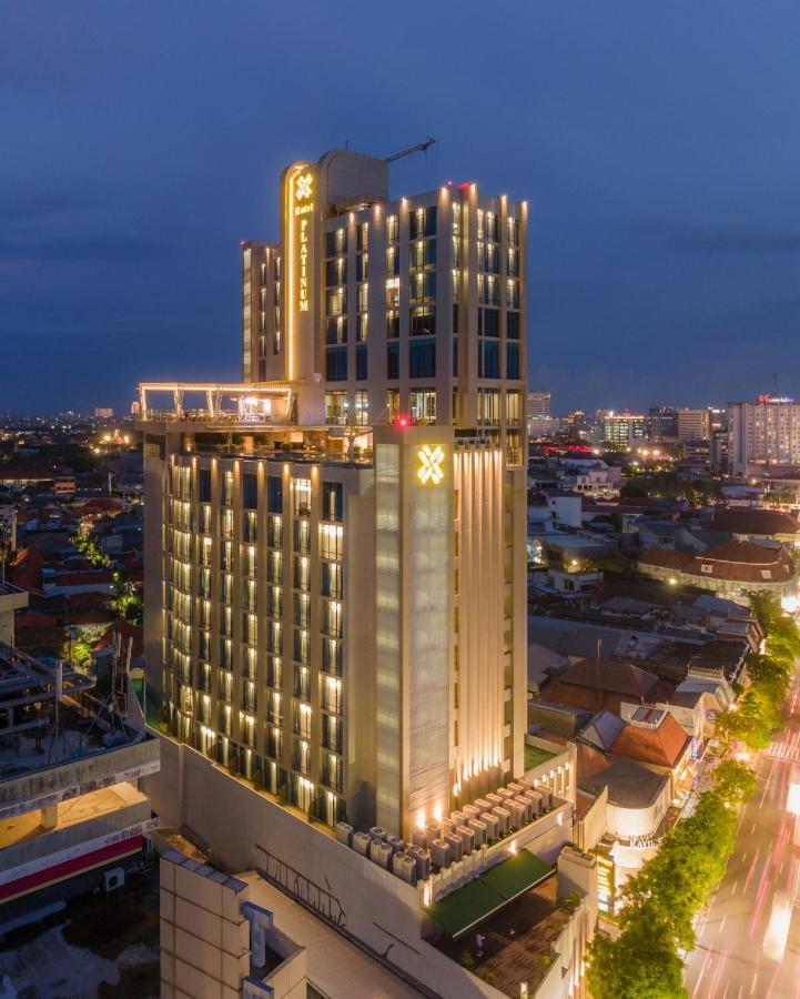 Platinum Hotel Tunjungan Surabaya Luaran gambar