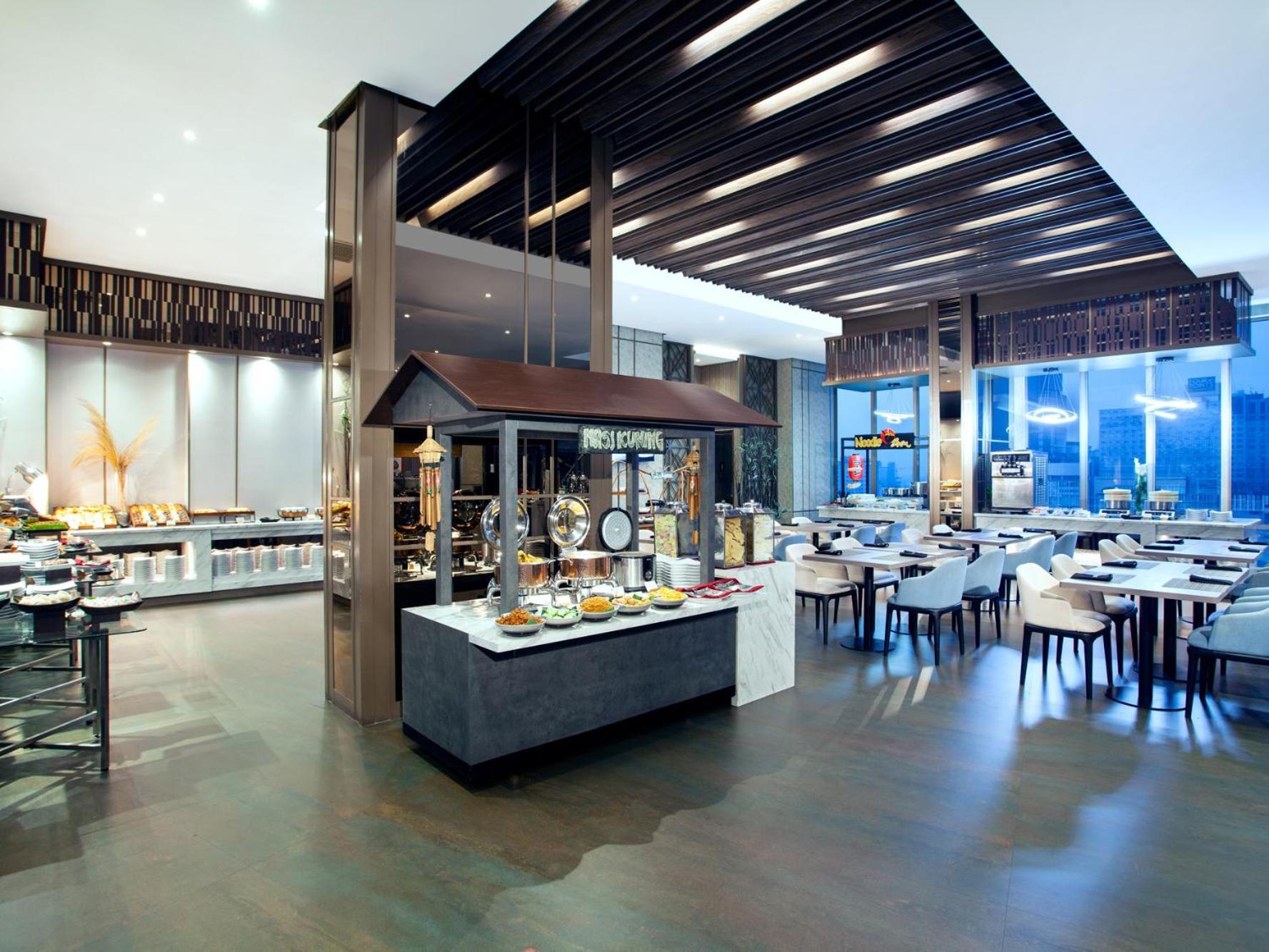 Platinum Hotel Tunjungan Surabaya Luaran gambar